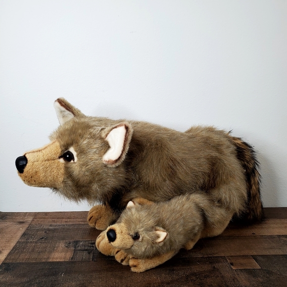 Fine Toy Large Plush Wolf Mom And Cub Stuffed Animals RARE & Realistic Set - Picture 3 of 7